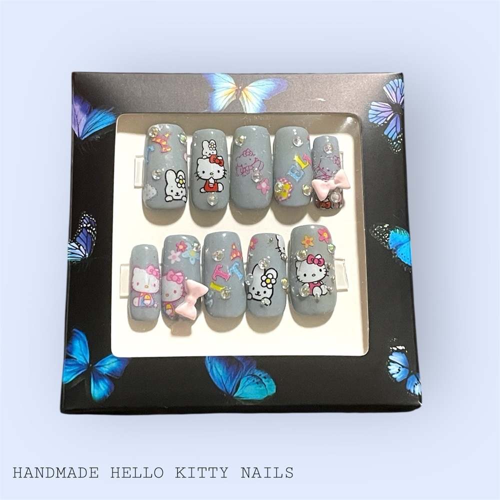 Handmade Hello Kitty Press On Nail Set